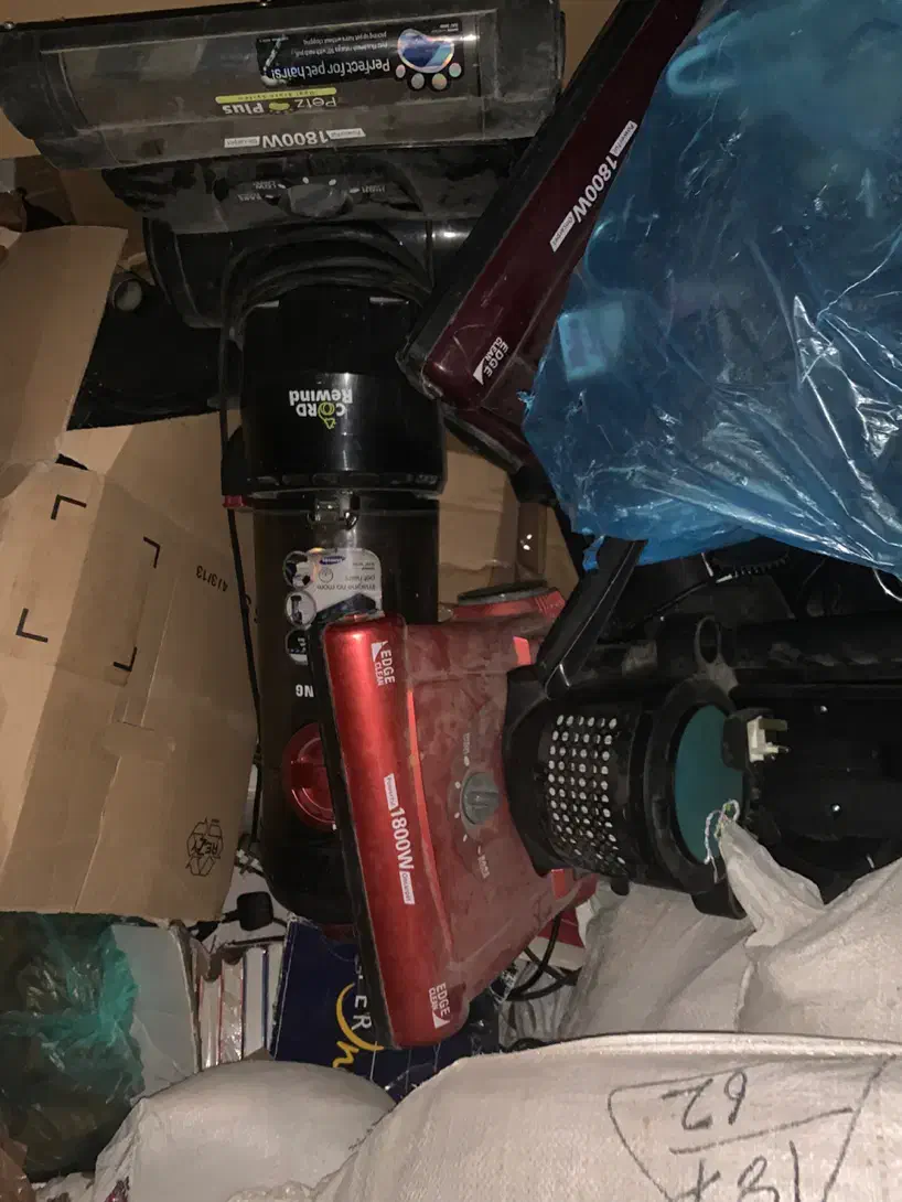 جارورباتیک و هم زن شکسته تعداد محدود وارداتی|جاروبرقی، جارو شارژی، بخارشو|قشم, |دیوار