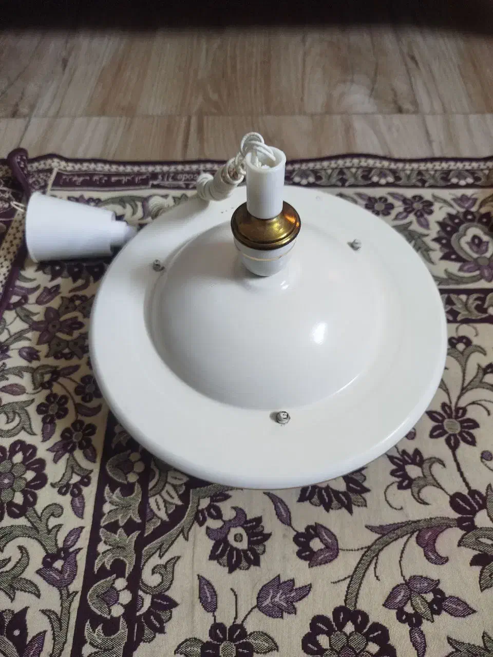 چراغ اشپرخانه|لوستر و چراغ آویز|نیشابور, فردوس شمالی|دیوار