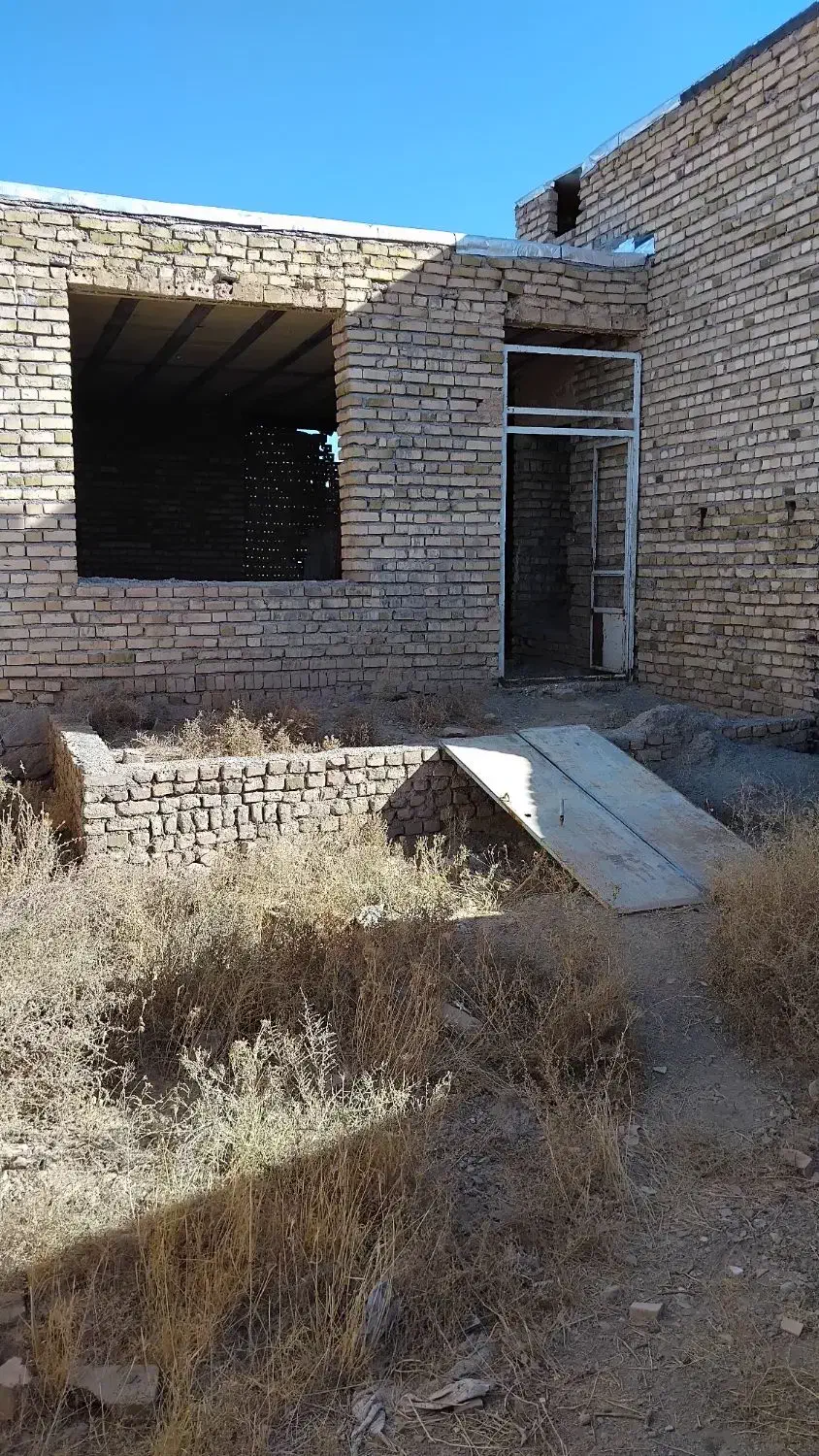 خانه دوبکلس نیمه ساخت واقع در جاده بهشت فضل|فروش خانه و ویلا|نیشابور, دربقاضی|دیوار