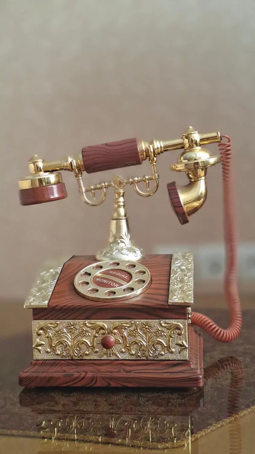 تلفن دکوری و موزیکال|مجسمه، تندیس، ماکت|شیراز, فرهنگ شهر|دیوار