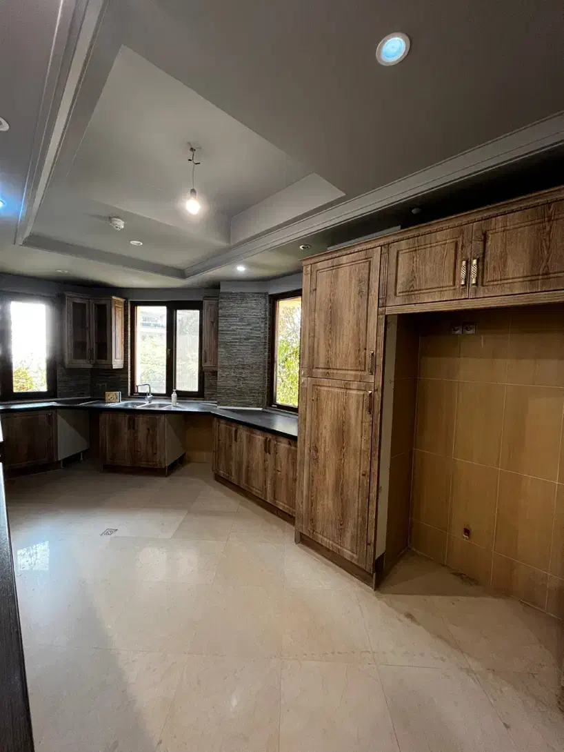 ۲۰۰ متر، فول، کامرانیه