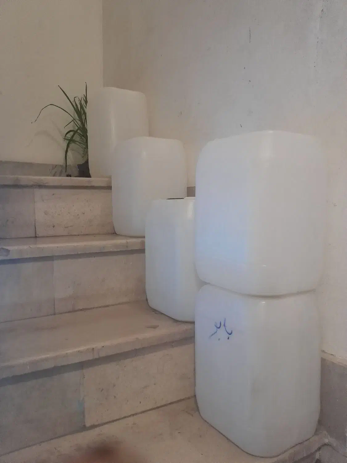 دبه ۲۲ لبتری|ظروف نگهدارنده، پلاستیکی، یک‌بارمصرف|کرج, گلشهر|دیوار