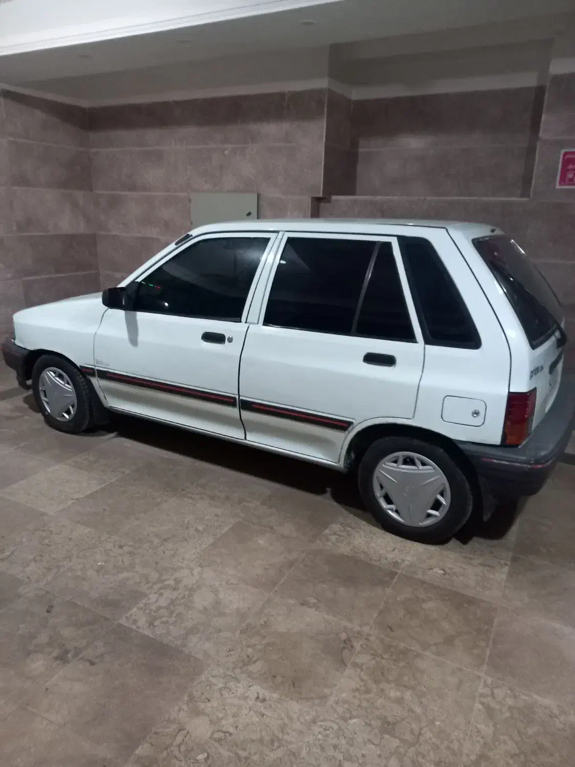 پراید هاچ بک ۸۲|خودرو سواری و وانت|هشتگرد, هشتگرد قدیم|دیوار