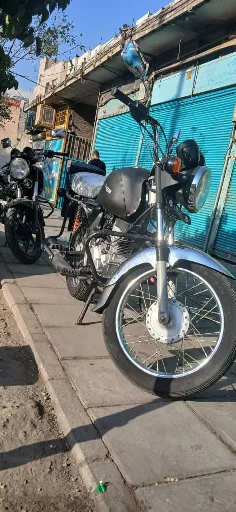 موتورسیکلت باجاج ۱۵۰ کارکرد۲۲هزاربسیار سالم|موتورسیکلت|تهران, مشیریه|دیوار