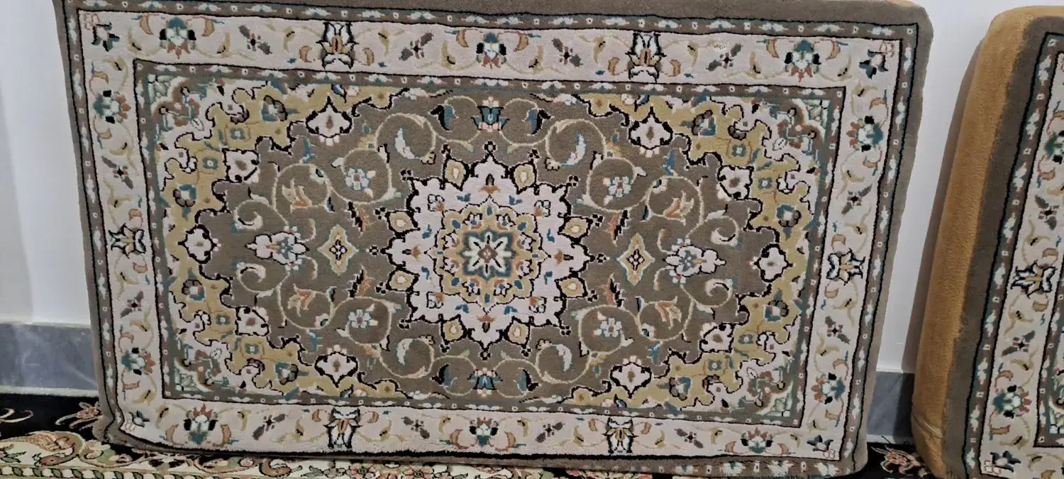 پشتی|پشتی|بروجرد, |دیوار