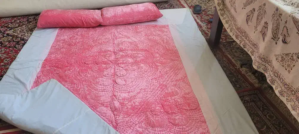 لحاف و تشک|رختخواب، بالش، پتو|اصفهان, کلمان|دیوار