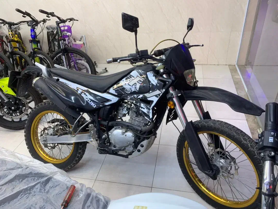 تریل روان ۲۰۰ قیمت استثنایی|موتورسیکلت|اصفهان, کارلادان|دیوار