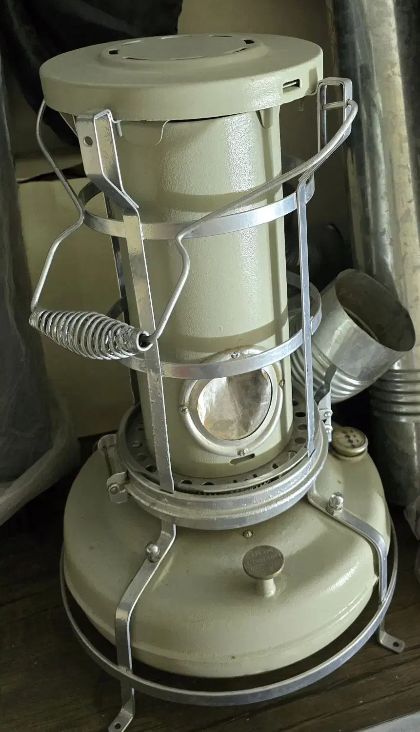 چراغ قدیمی|کلکسیون اشیاء عتیقه|اراک, |دیوار