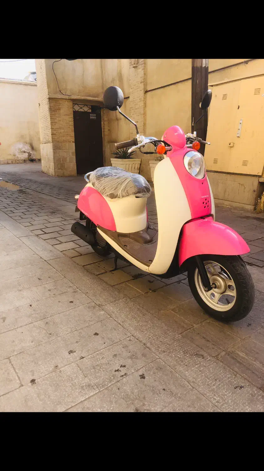 نقاشی انواع موتور پاکشتی پالش و واکس وینو اسکوپی|خدمات موتور و ماشین|شیراز, عادل آباد|دیوار