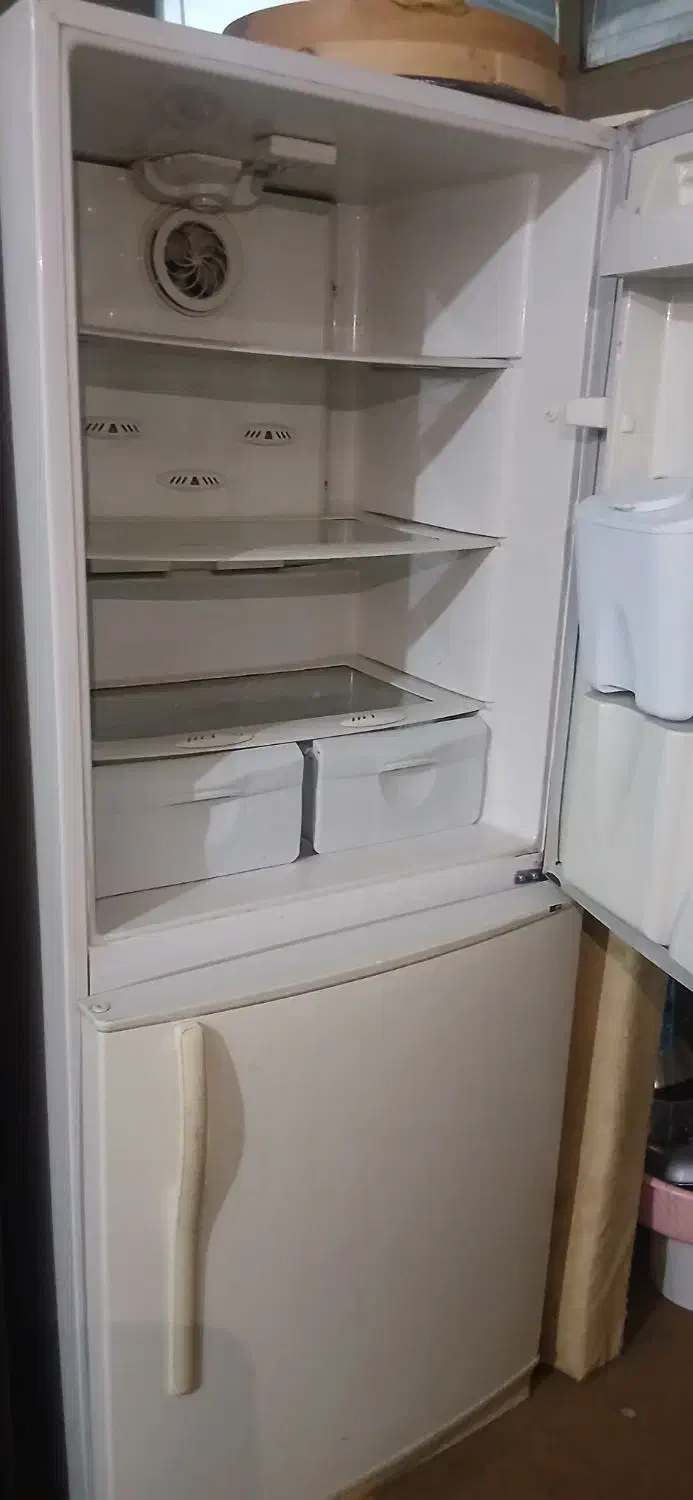 یخچال سالم واقیعت مناسب|یخچال و فریزر|خمینی‌شهر, |دیوار