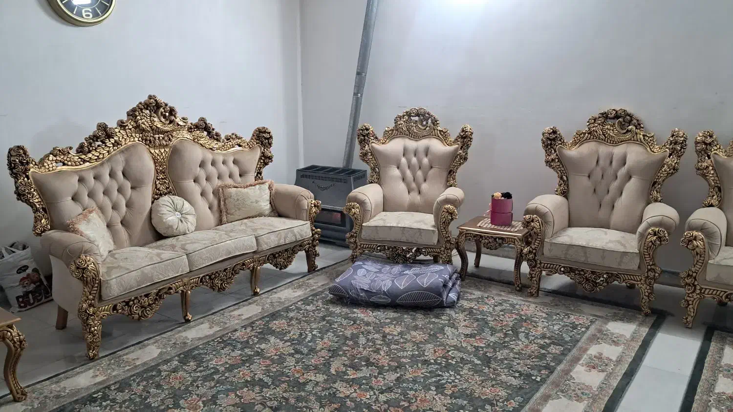 مبل سلطنتی ۹نفره|مبلمان خانگی و میز عسلی|رباط‌کریم, حصار مهتر|دیوار