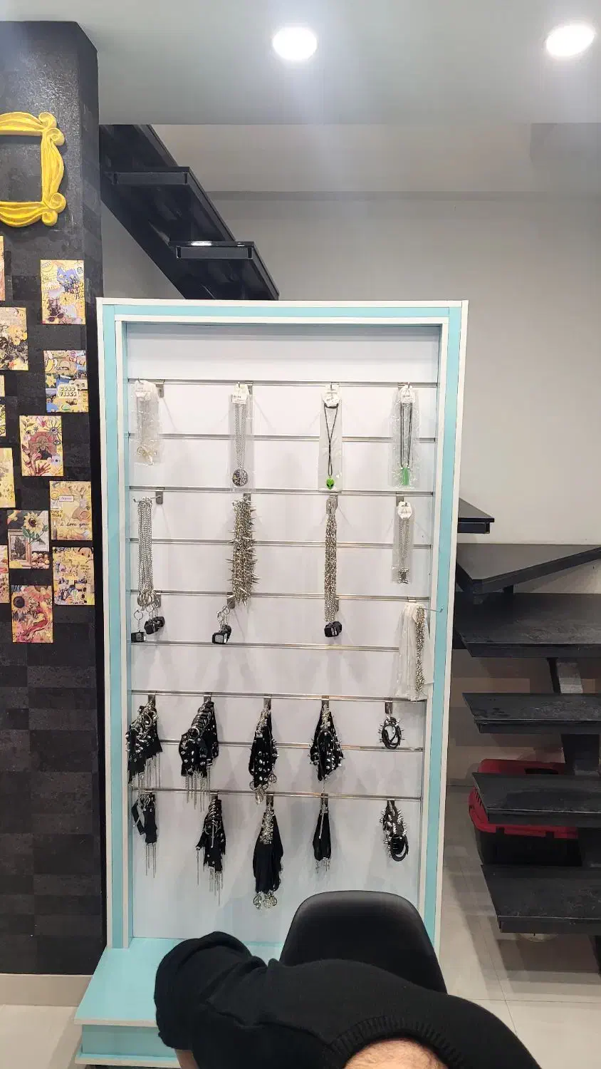 قفسه فروشگاهی به همراه لایت باکس|فروشگاه و مغازه|اردبیل, |دیوار