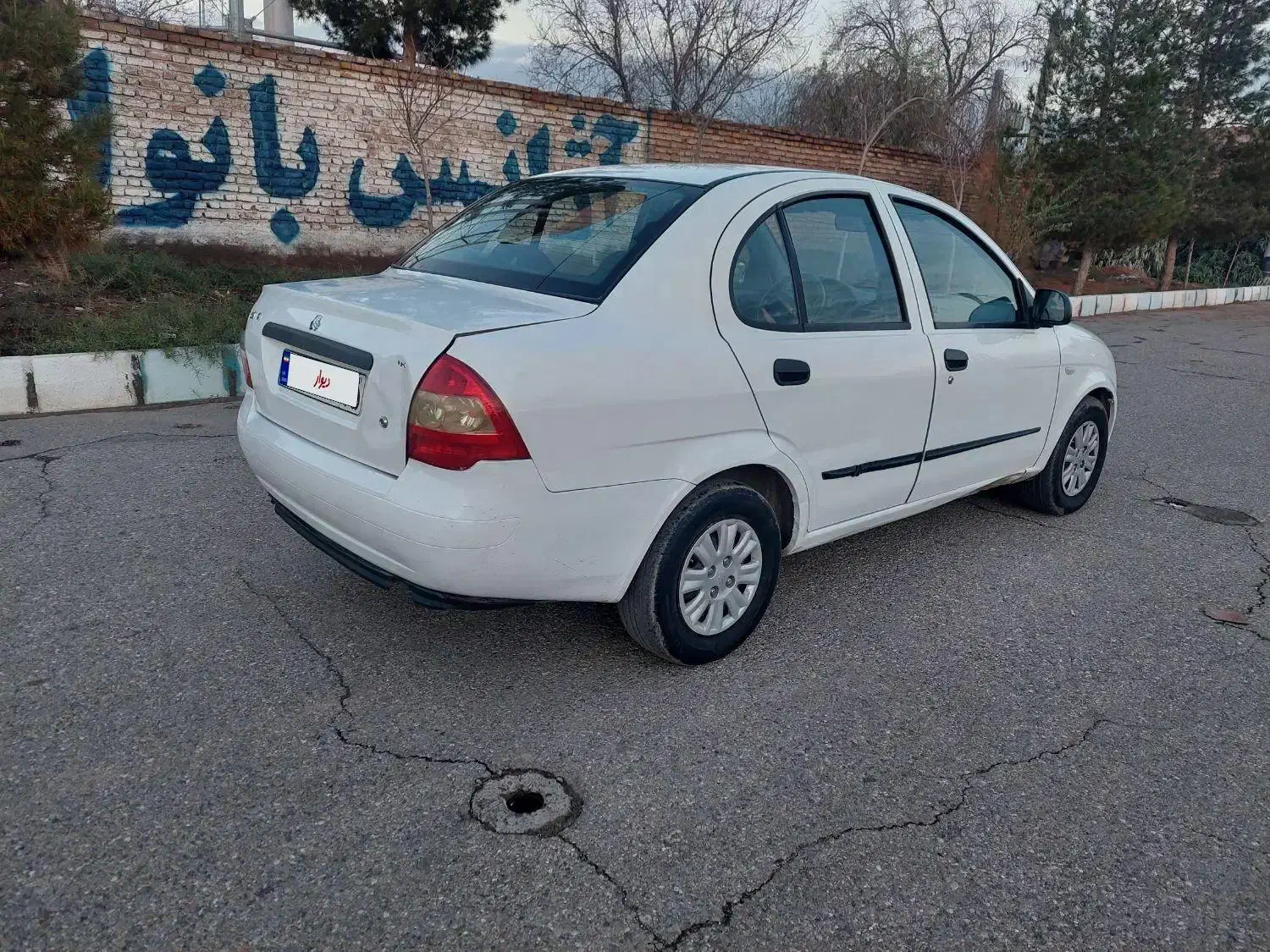 تیبا صندوق دار ۹۵|خودرو سواری و وانت|کرمان, |دیوار