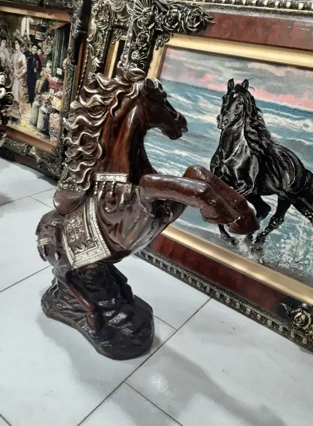 مجسمه|مجسمه، تندیس، ماکت|مرند, |دیوار