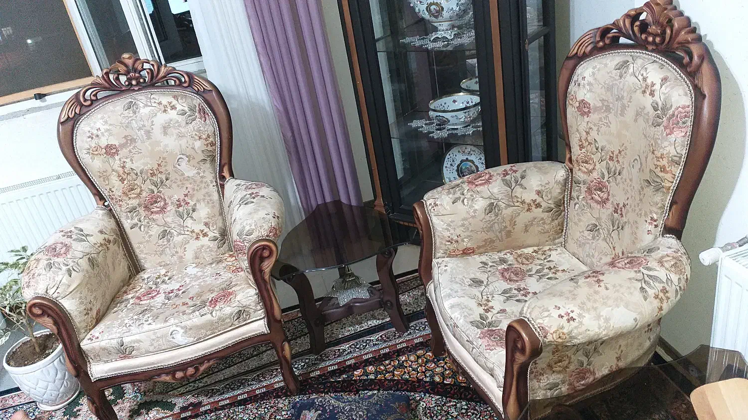مبل سلطنتی چوبی کنده کاری ۹ نفره|مبلمان خانگی و میز عسلی|پاوه, |دیوار