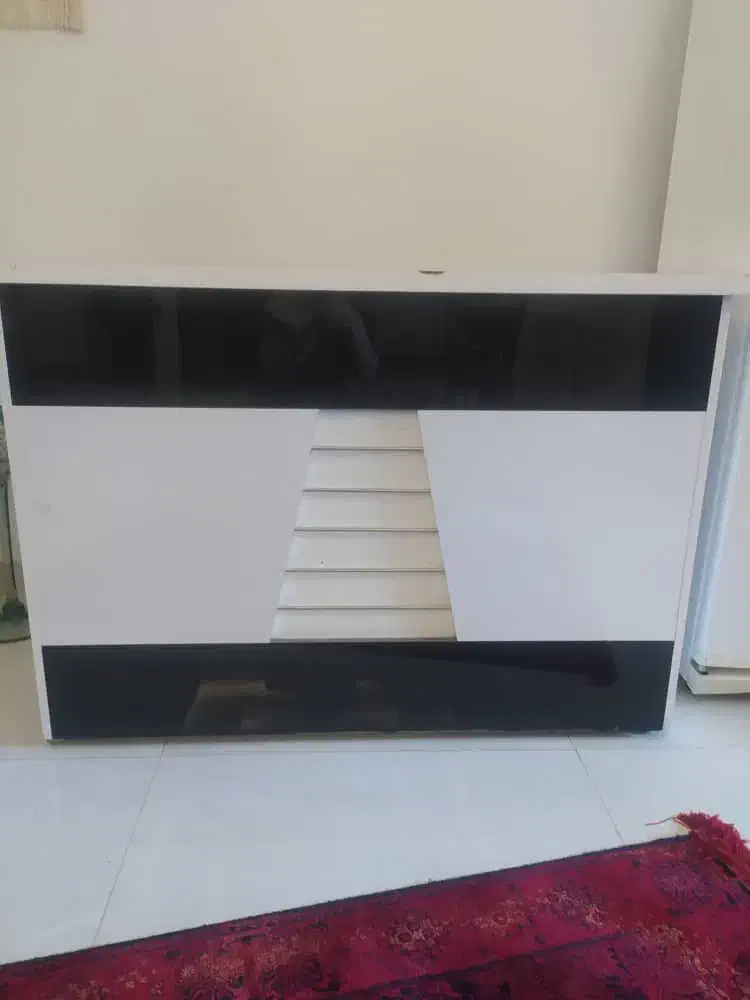 میز تحریر|میز تحریر و کامپیوتر|ارومیه, |دیوار