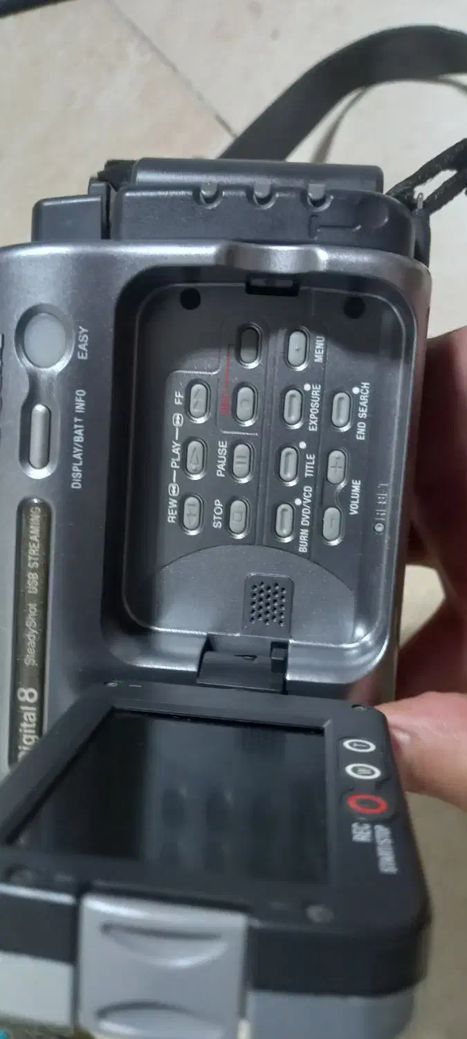 دوربین هندی کم سونی|دوربین عکاسی و فیلم‌برداری|گلبهار, شهر جدید گلبهار|دیوار