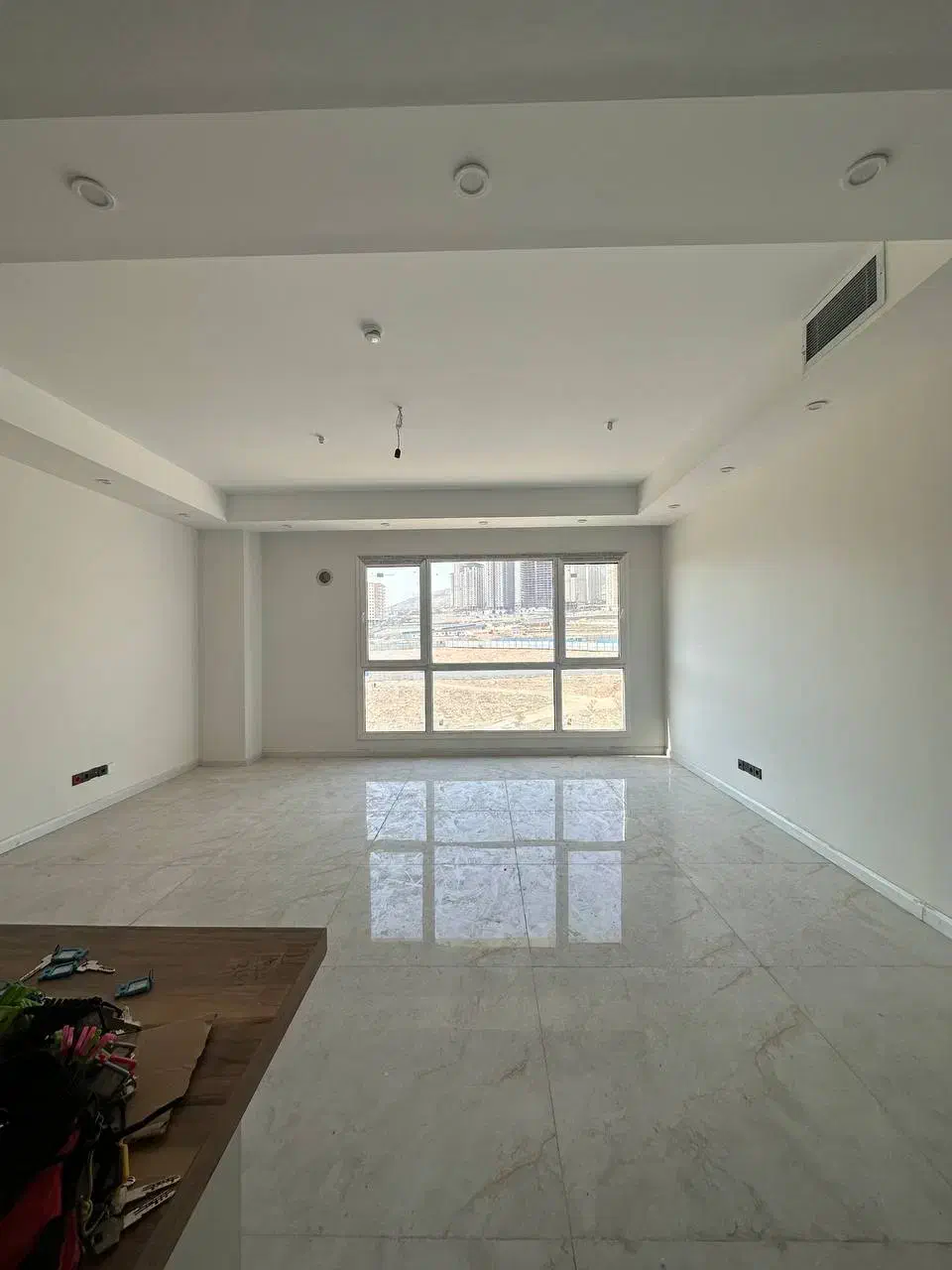 رهن آپارتمان۸۵متر/ کلیدنخورده/ فول مشاعات برج برند