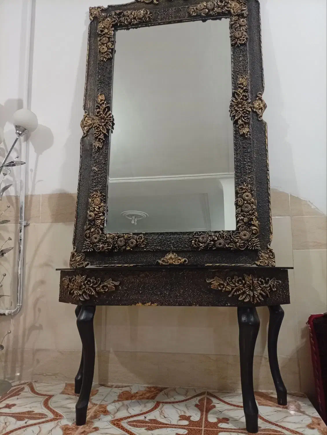 آینه شمعدان|آینه|تربت‌حیدریه, ترمینال|دیوار