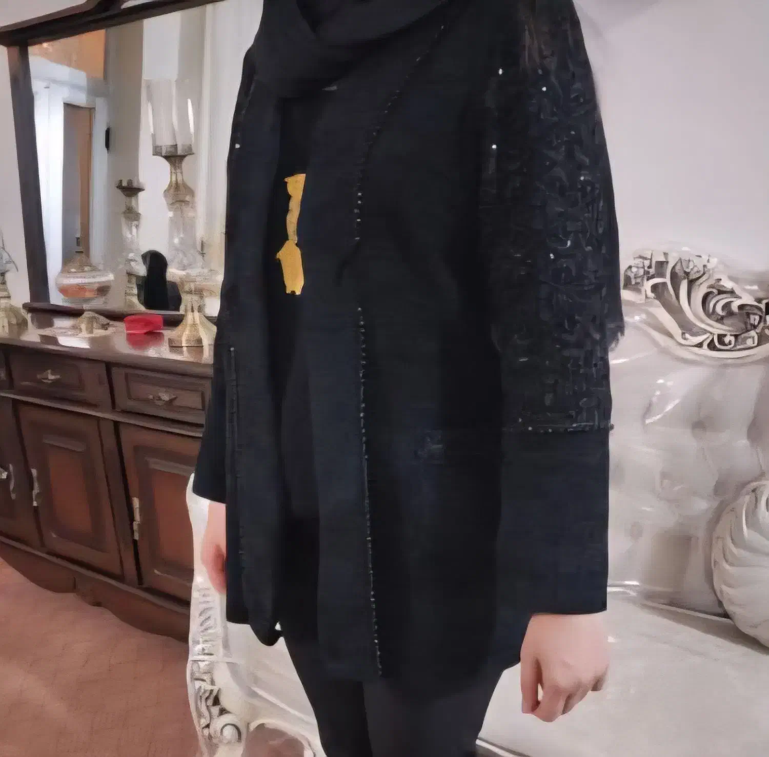 مانتومجلسی|لباس|قره ضیاالدین, |دیوار