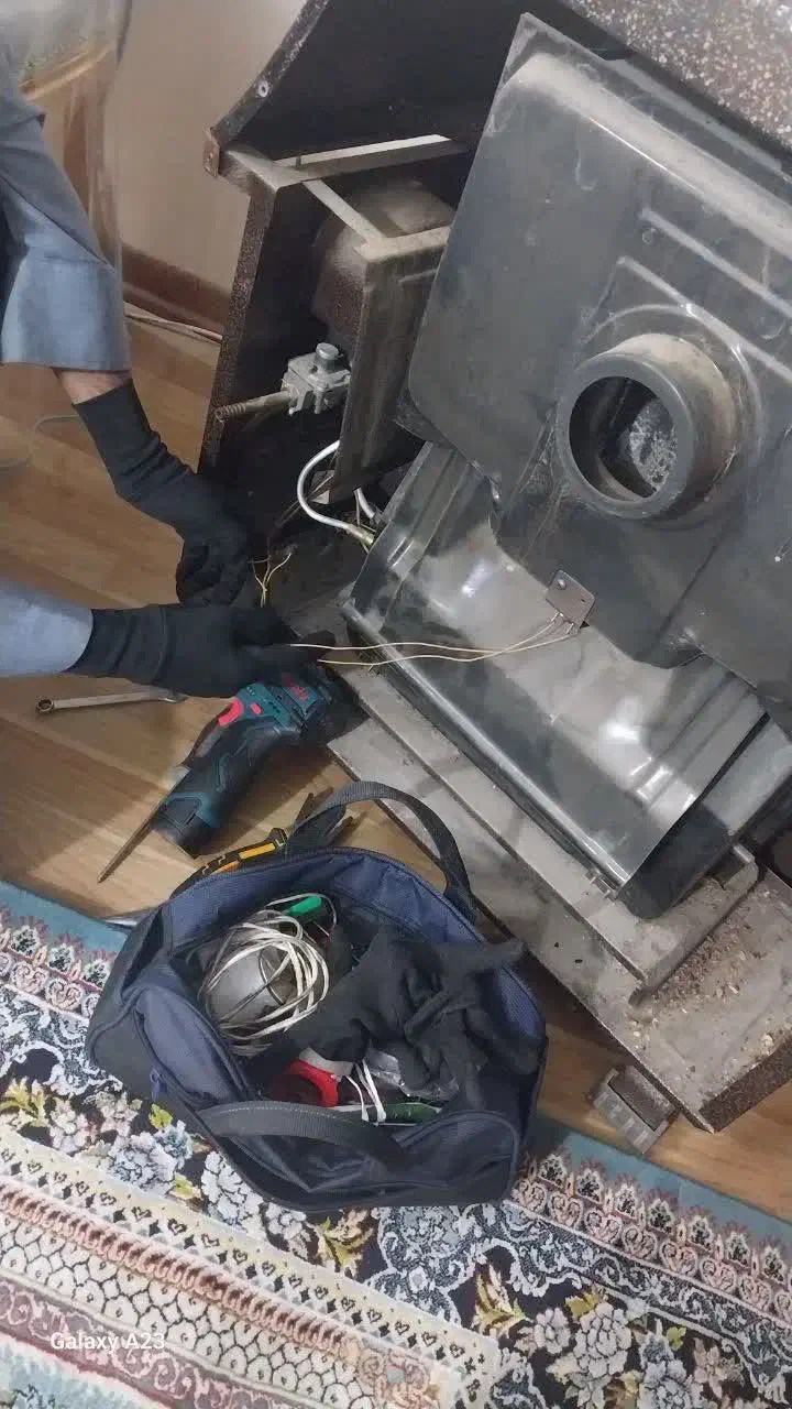 تعمیر انواع شومینه و بخاری گازی در وکیل آباد|خدمات پیشه و مهارت|مشهد, هفت تیر (آب و برق)|دیوار