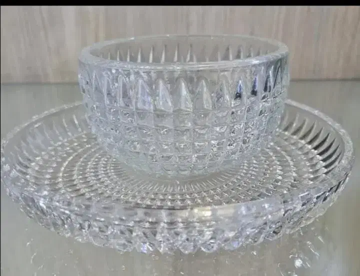 پیاله ویشقاب پذیرایی|ظروف سرو و پذیرایی|قم, قلعه کامکار|دیوار