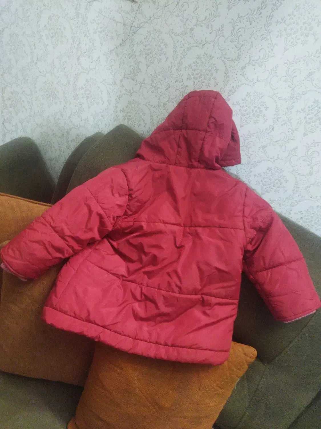 کابشن خارجی پسرانه دوتا ۴سال|کفش و لباس بچه|تربت جام, فاز ۱ فرهنگیان|دیوار