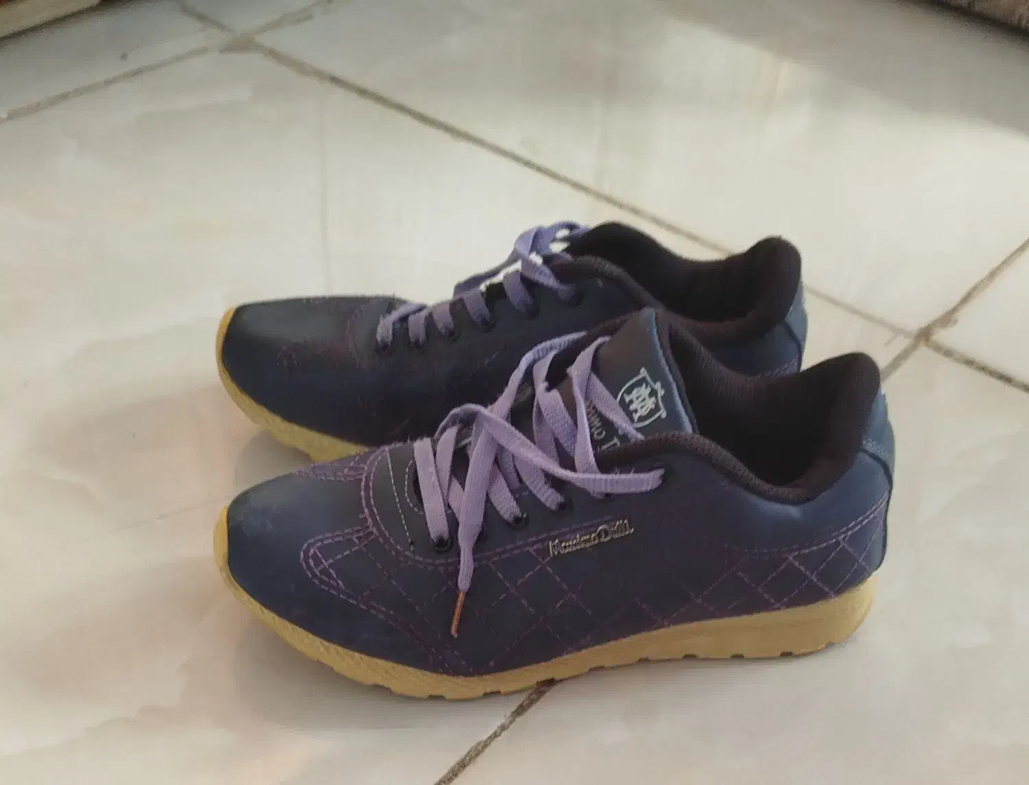 کفش اسپرت سایز ۳۷و۳۸|کیف، کفش، کمربند|کرمانشاه, |دیوار