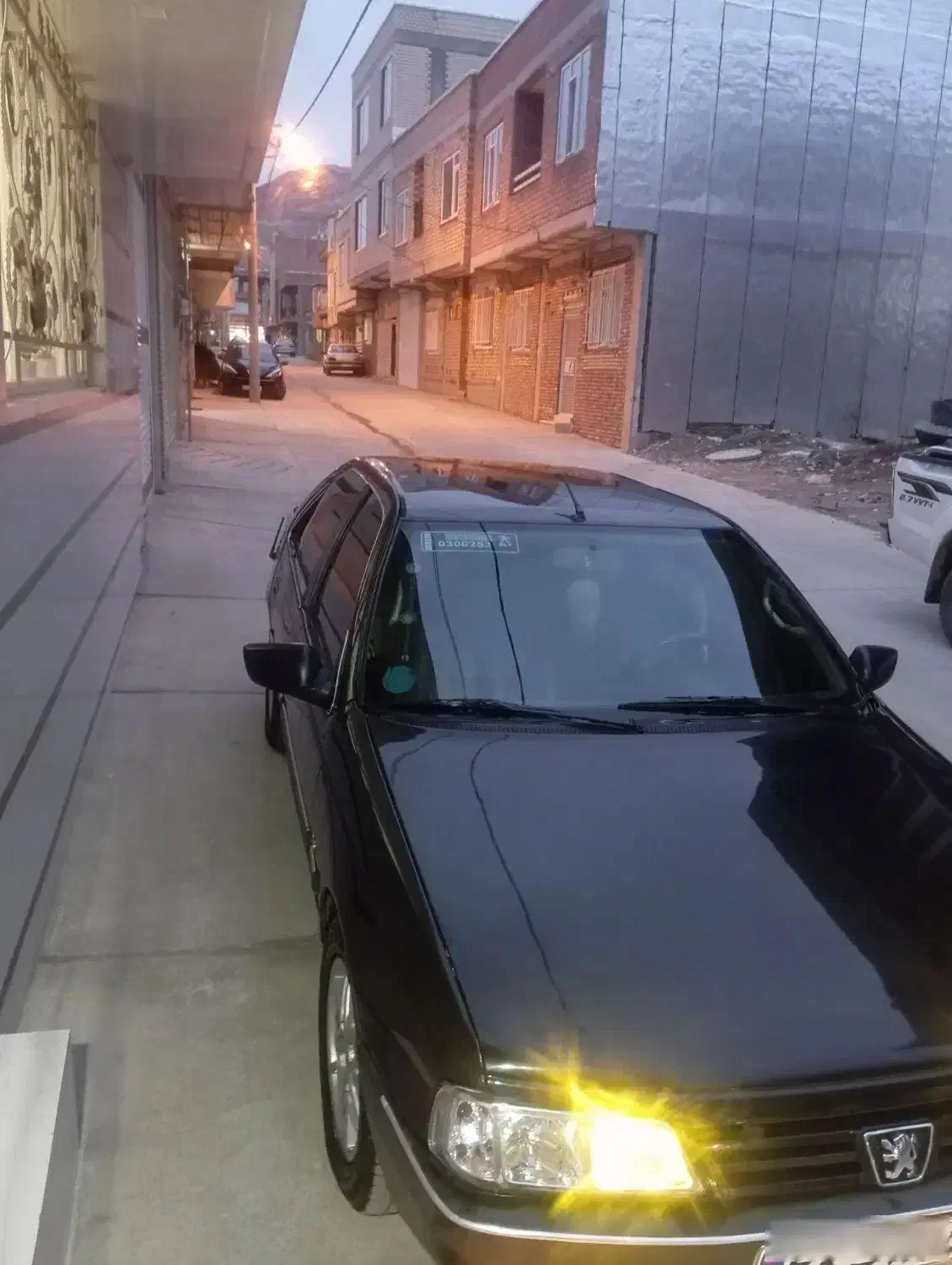 405مدل ۸۲|خودرو سواری و وانت|بانه, |دیوار