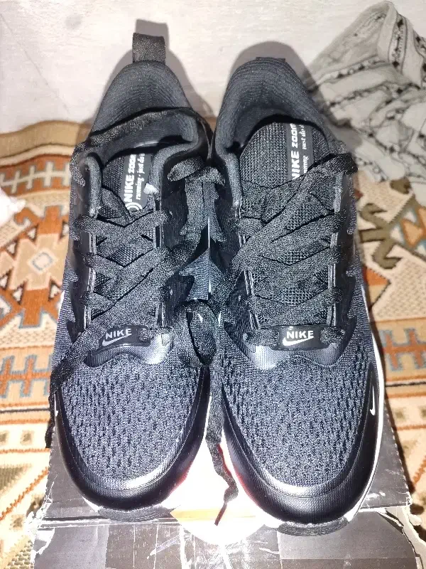 کتونی|کیف، کفش، کمربند|اسفراین, |دیوار