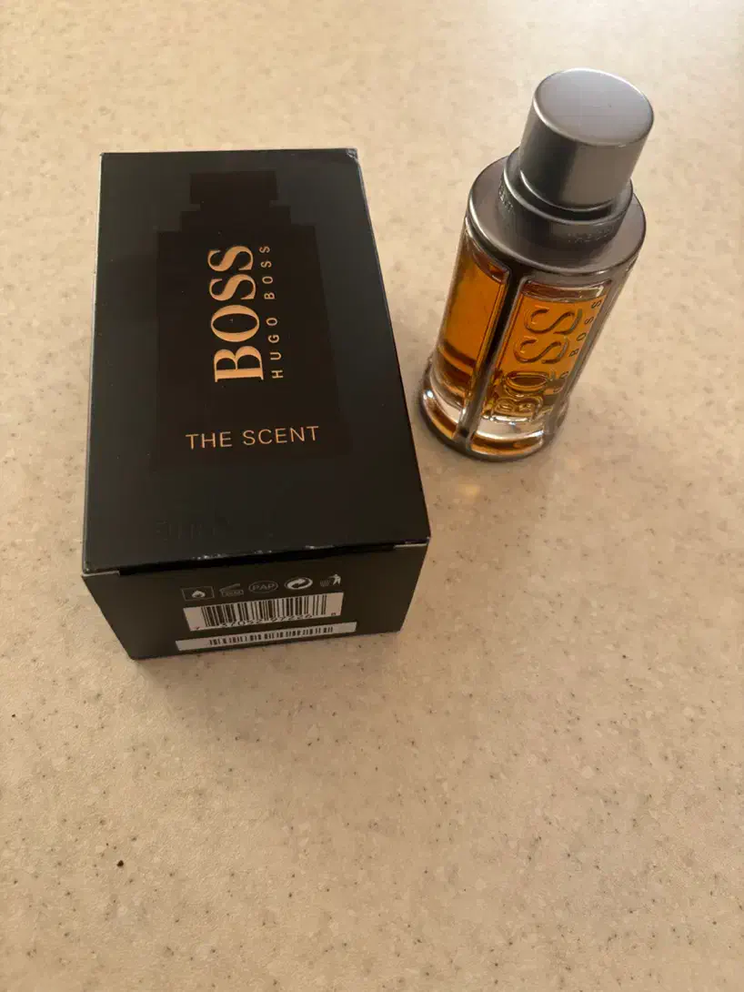 ادکلن هوگو باس د سنت اصل|آرایشی، بهداشتی، درمانی|رشت, گلسار|دیوار