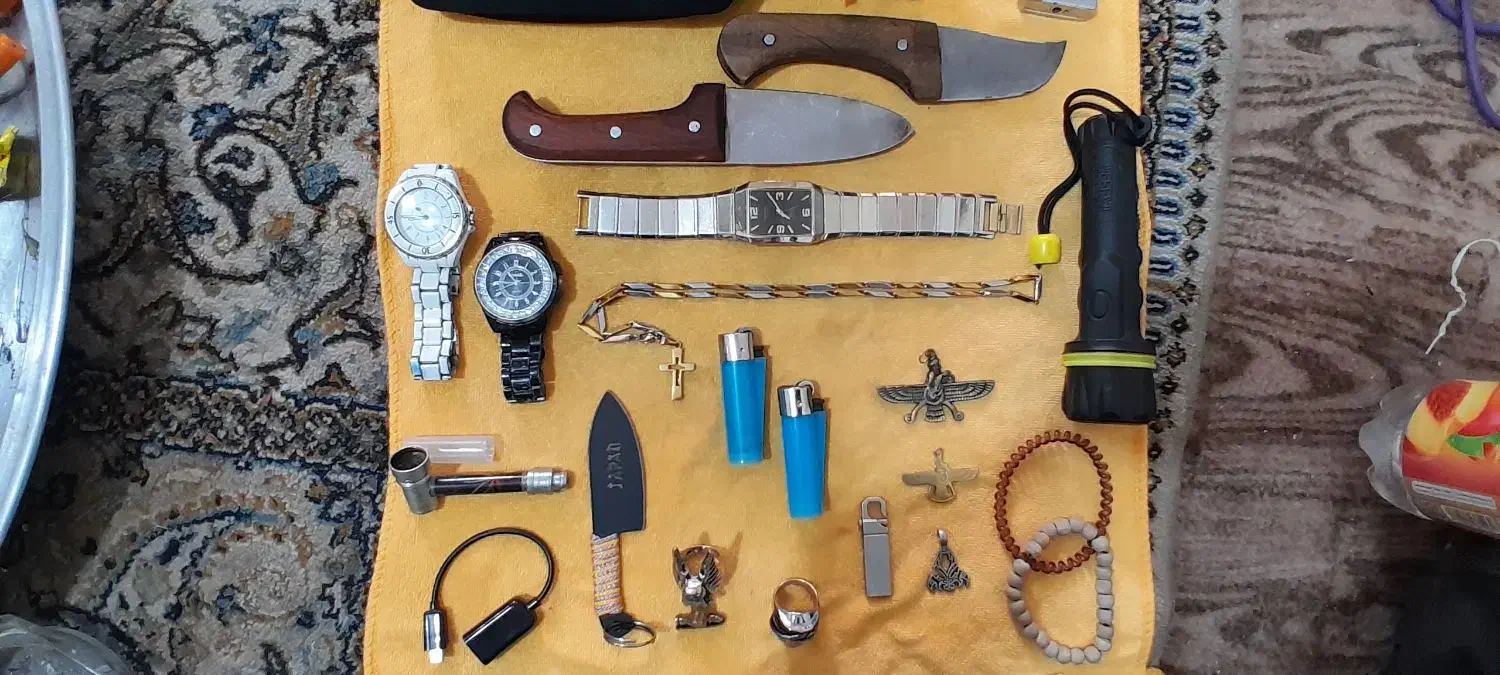 عینک.ساعت.چاقو.انگشتر.پلاک و جویز|بدلیجات|فولادشهر, B4|دیوار