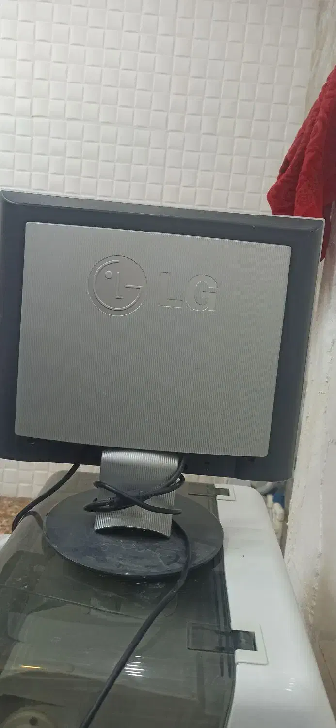 مانیتور ال جی|رایانه رومیزی|شاهین‌شهر, عطار|دیوار