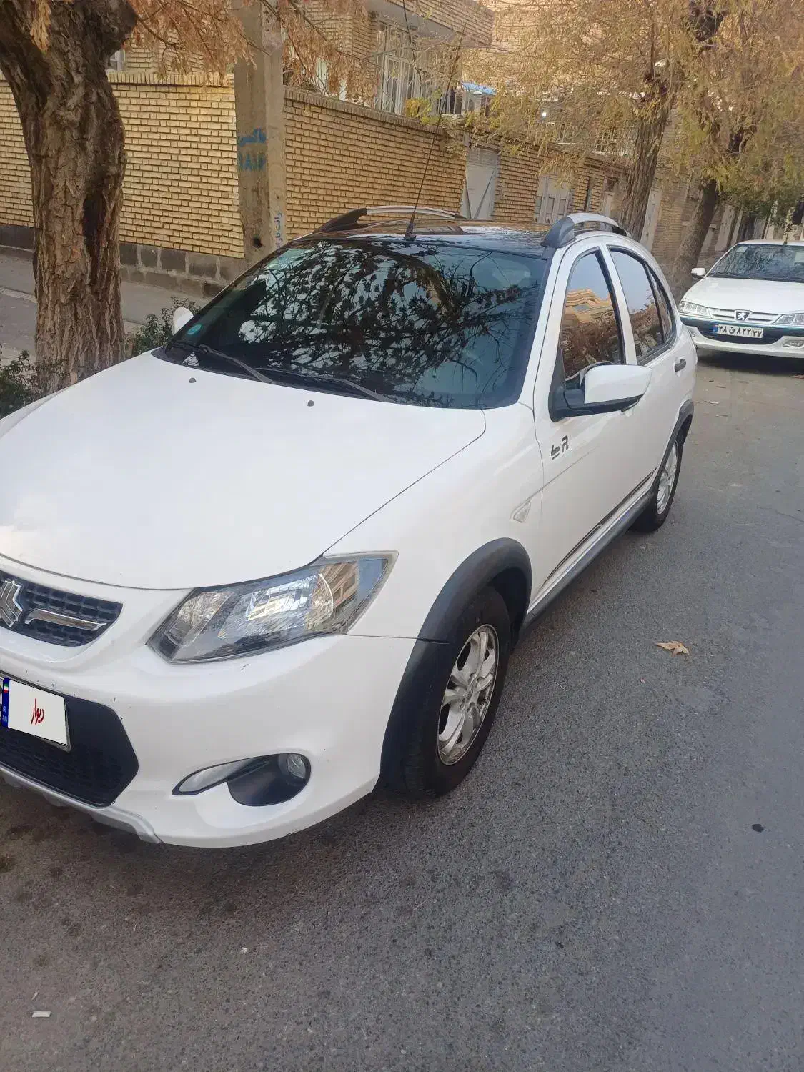 کوییک R سفید مشکی ۱۴۰۰|خودرو سواری و وانت|سلماس, |دیوار