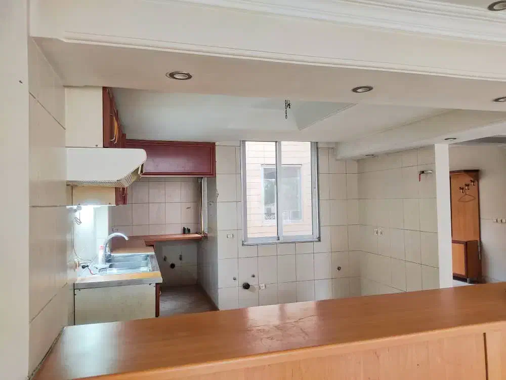 اجاره‌آپارتمان۱۸۰مترتاپ لوکیشن/خوش نور/فول امکانات