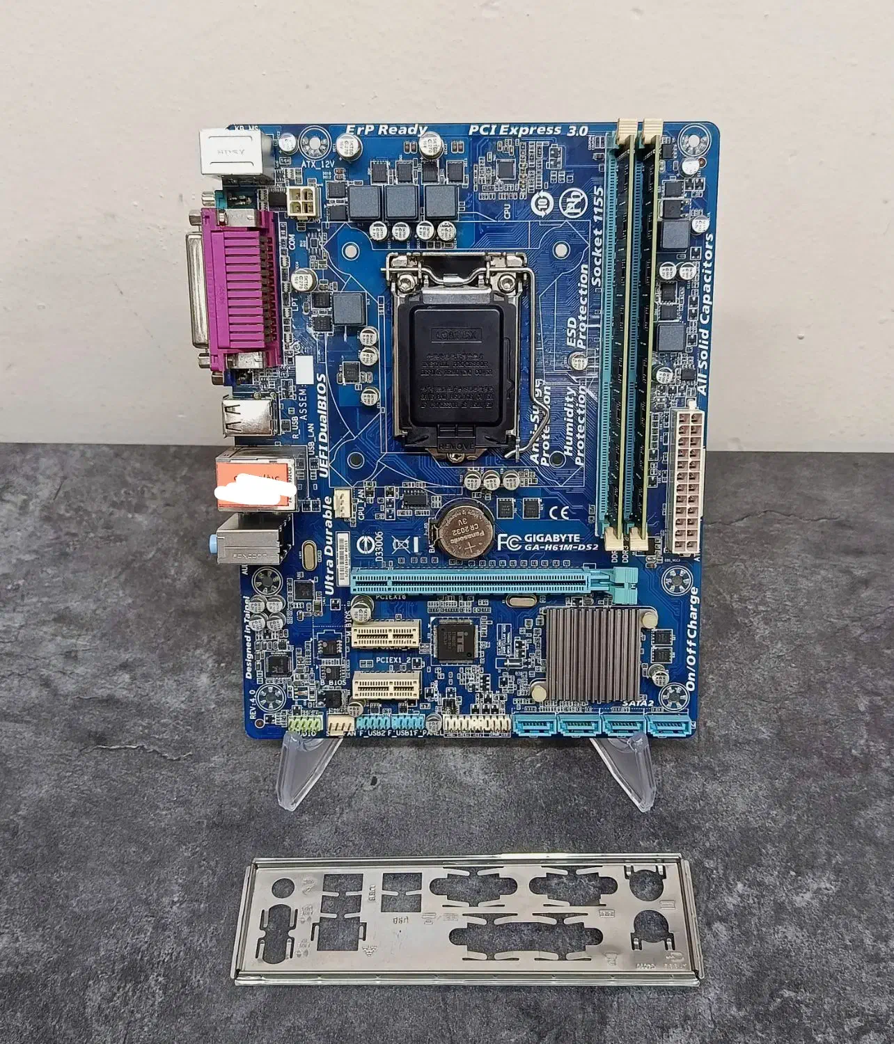 مادربرد گیگابایت H61M-DS2 . در حد نو|قطعات و لوازم جانبی رایانه|مشهد, پارک کوهستان|دیوار