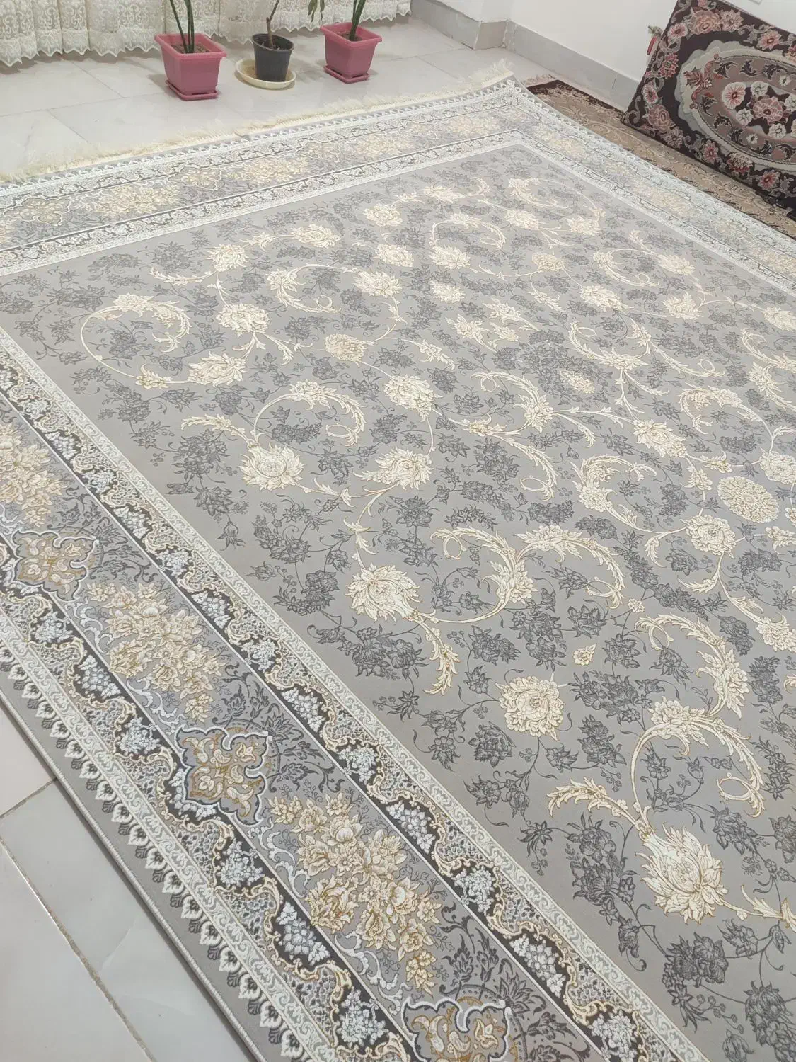 دو تخته فرش ۱۲ متری ۱۲۰۰|فرش|قائن, |دیوار