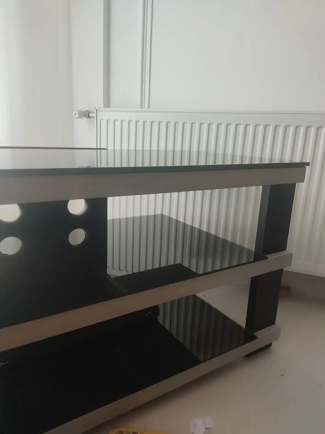 میز تلویزیون ابعاد 100 در 50|میز تلویزیون|قم, شهرک قدس|دیوار