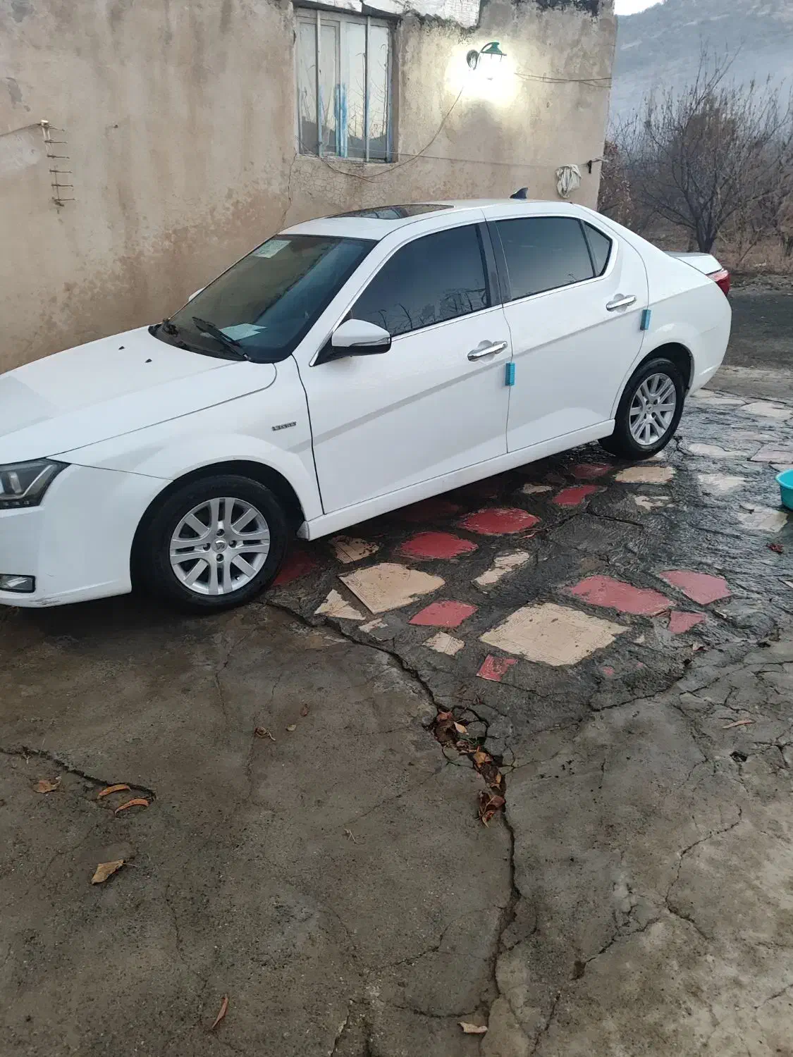 دنا پلاس مدل 96 سانروف دار سفارشی|خودرو سواری و وانت|سنندج, |دیوار