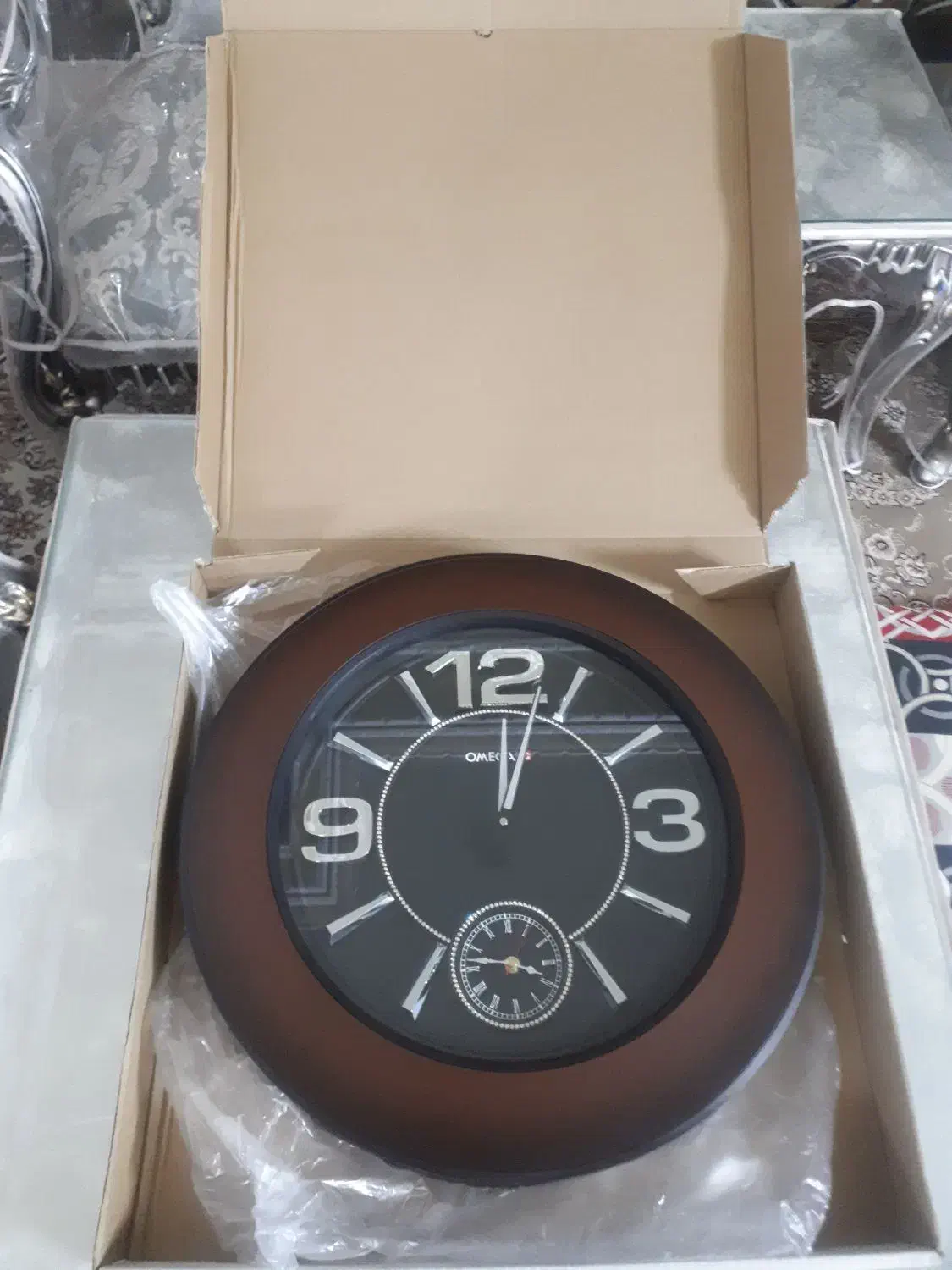 روفرشی درحدنوساعت دیواری نو|روفرشی|سبزوار, شرق کال شمالی|دیوار