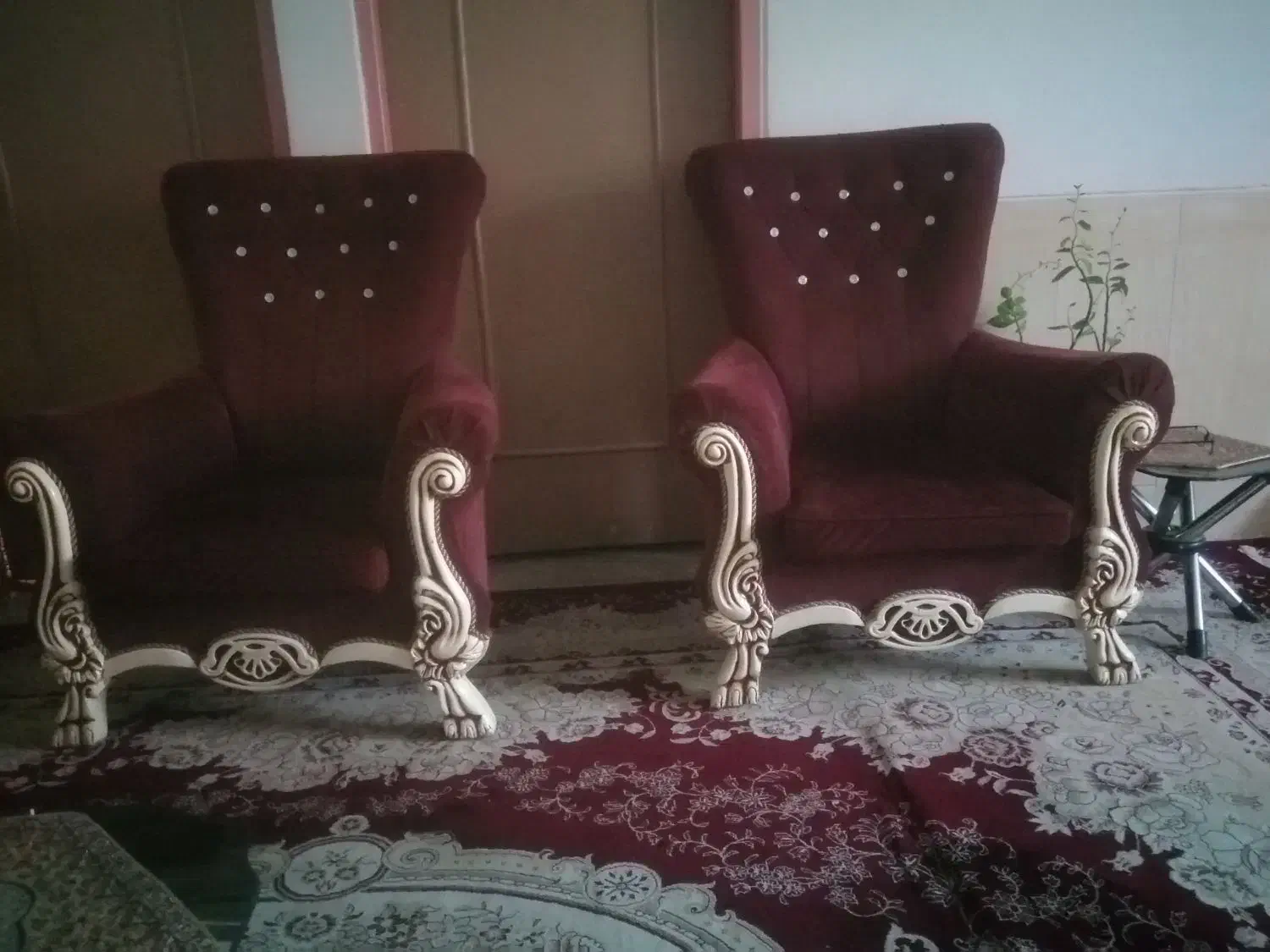 مبل  8نفره|مبلمان خانگی و میز عسلی|اصفهان, حصه جنوبی|دیوار