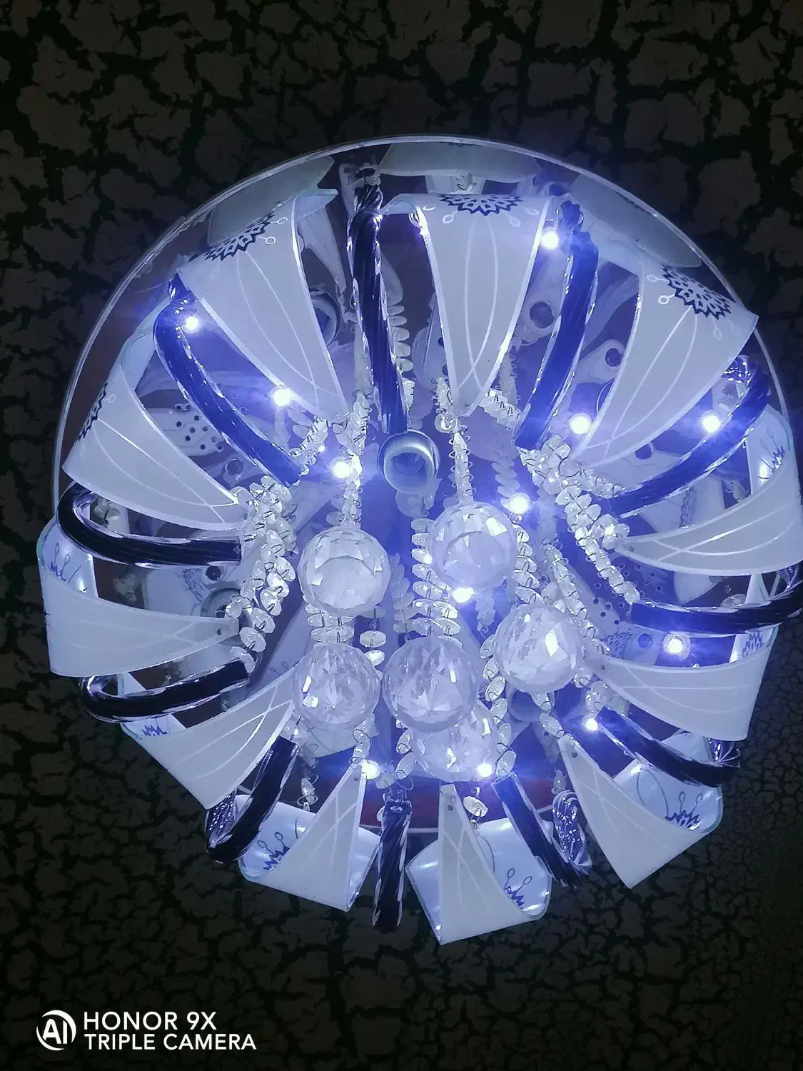 لوستر موزیکال|لوستر و چراغ آویز|نجفآباد, شهدای غربی|دیوار