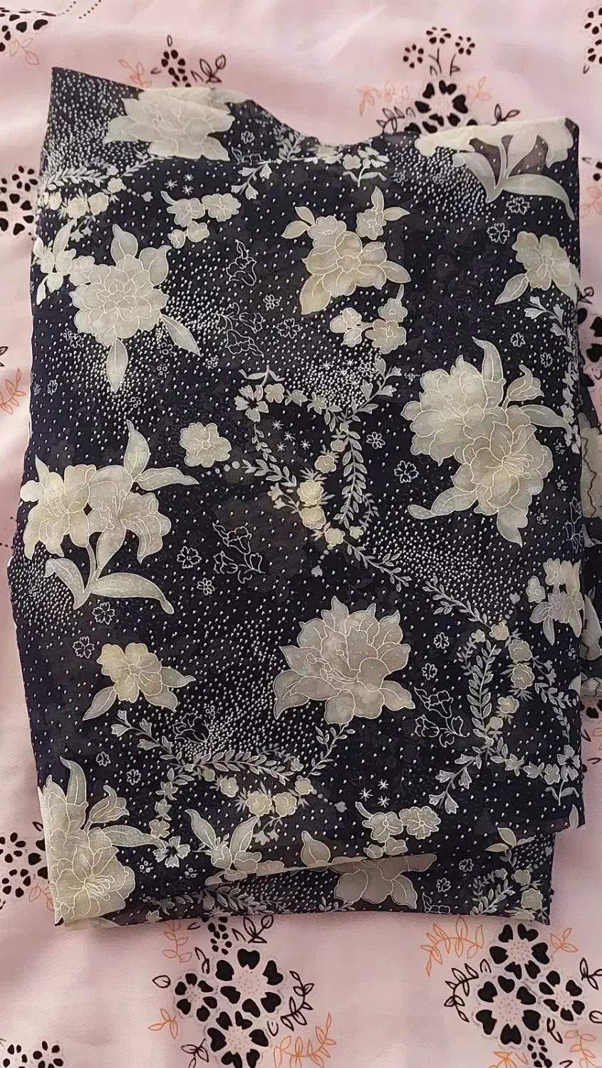 چادر حریر|لباس|خرم‌آباد, |دیوار