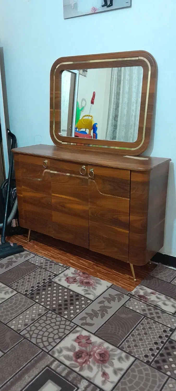 بوفه در حد نو|بوفه، ویترین، کنسول|پاکدشت, پاکدشت (مامازند)|دیوار