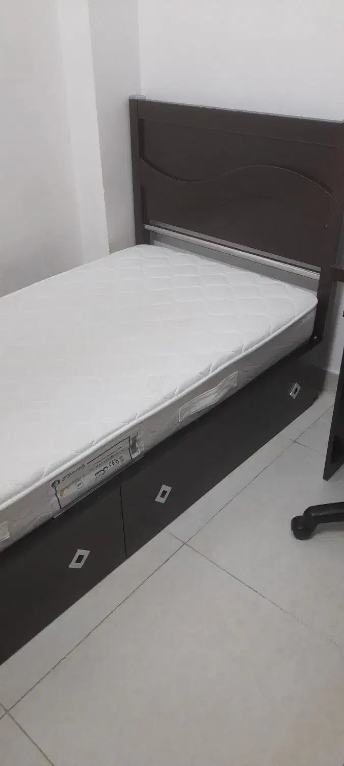 تخت خواب،تشک خواب،میز کامپیوتر،صندلی کامپیوتر،کمد|تخت و سرویس خواب|گرگان, |دیوار