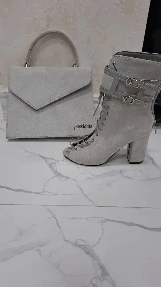 کفش وکتونی|کیف، کفش، کمربند|رشت, جهاد|دیوار