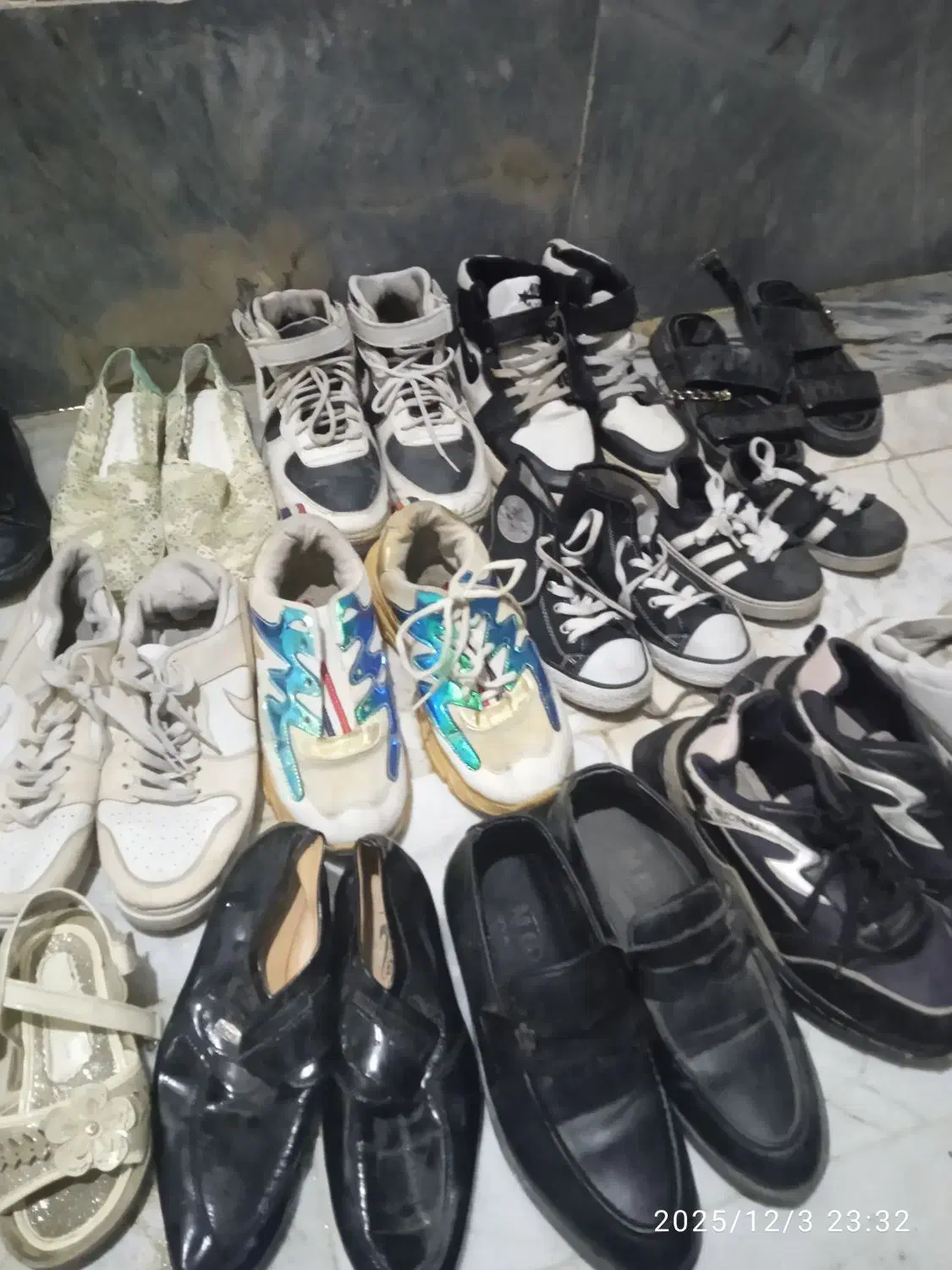 کفش|کیف، کفش، کمربند|قم, ولیعصر|دیوار