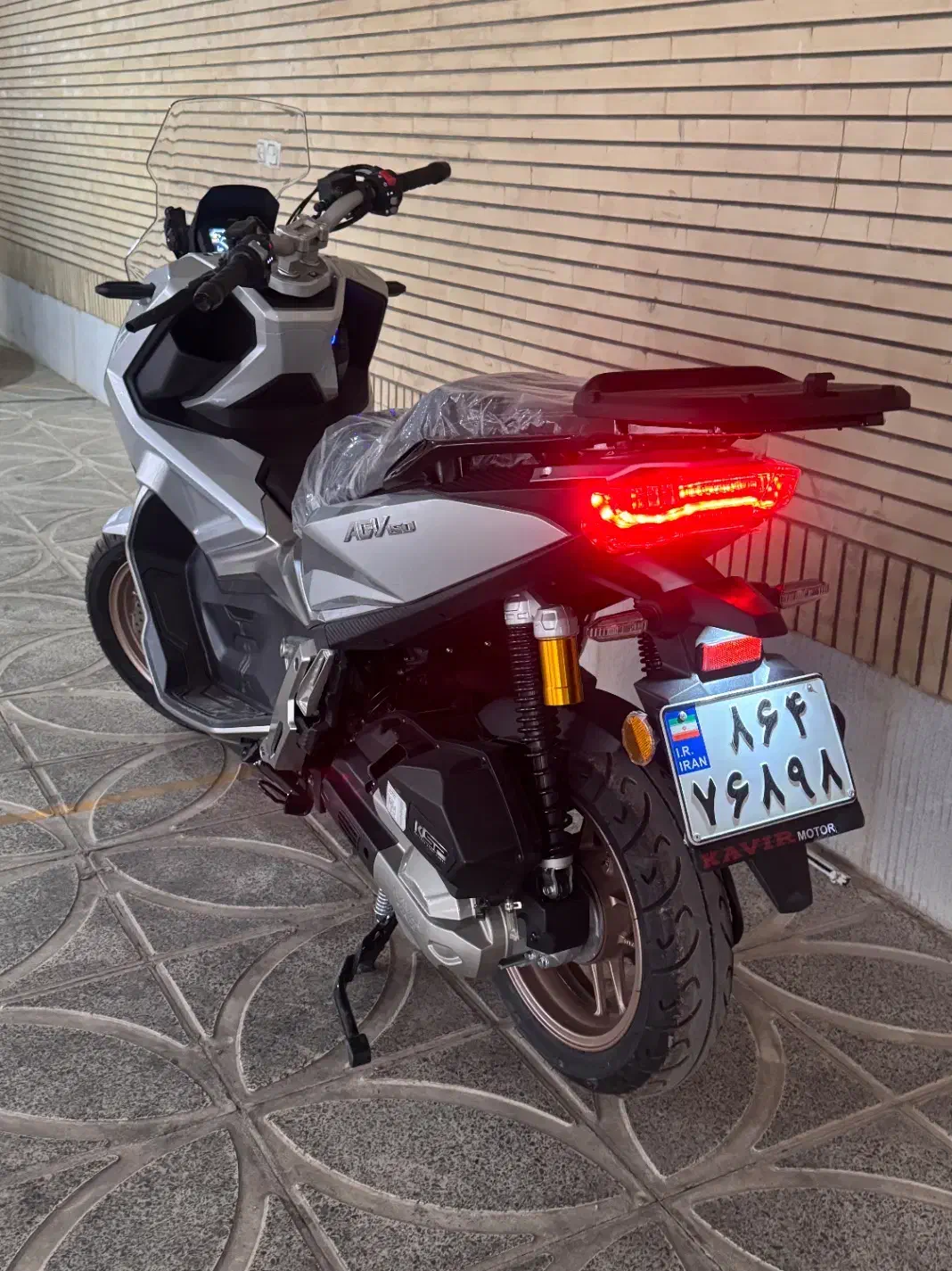 موتور AGV150|موتورسیکلت|شاهین‌شهر, خبرنگار|دیوار