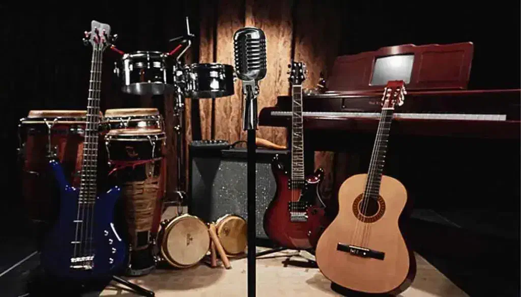 آموزش پیانو گیتار دف هنگدرام تنبک ویولن سنتور تار|خدمات آموزشی|اصفهان, وحید|دیوار