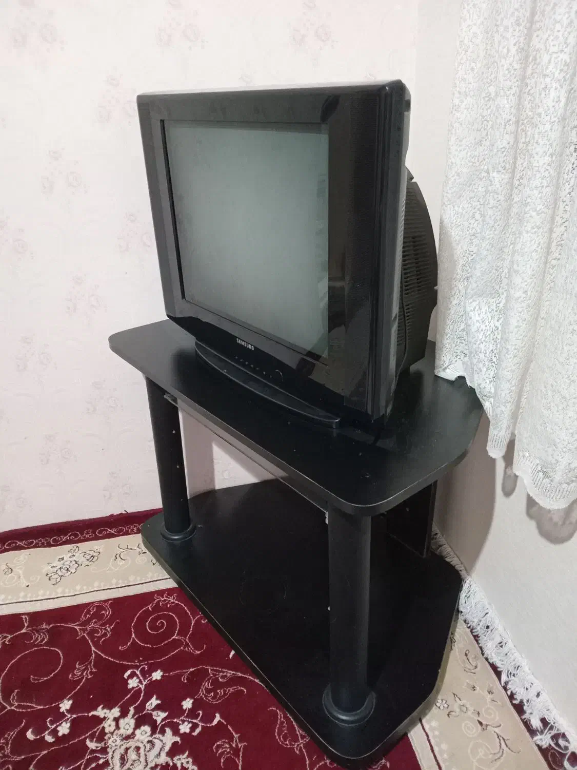 تلویزیون همراه میز|تلویزیون و پروژکتور|لاهیجان, کوی آزادگان|دیوار